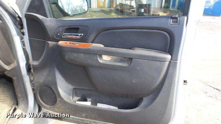 image for item DD9023 2011 Chevrolet Silverado 1500 Crew Cab pickup truck