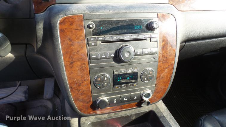 image for item DD9023 2011 Chevrolet Silverado 1500 Crew Cab pickup truck