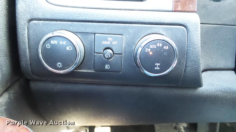 image for item DD9023 2011 Chevrolet Silverado 1500 Crew Cab pickup truck