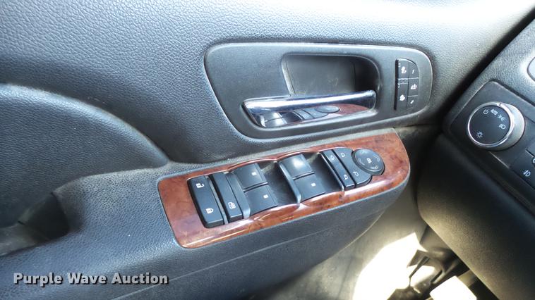 image for item DD9023 2011 Chevrolet Silverado 1500 Crew Cab pickup truck