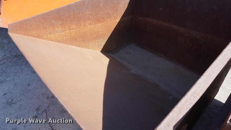 image for item DE3132 (6) dump hoppers