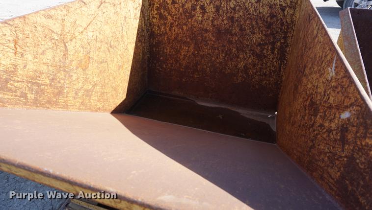 image for item DE3132 (6) dump hoppers