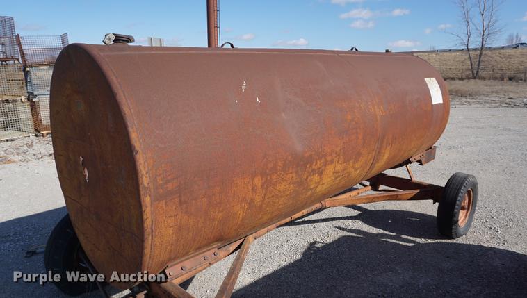 image for item DE3133 (5) fuel tanks