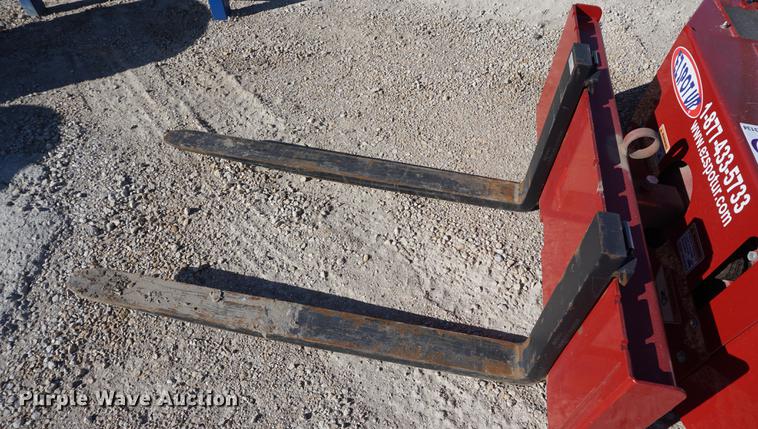 image for item DE3134 Easy Spot VR skid steer pallet forks