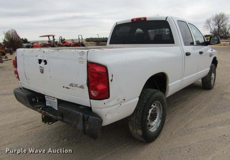 image for item DE6603 2008 Dodge Ram 2500HD Quad Cab pickup truck