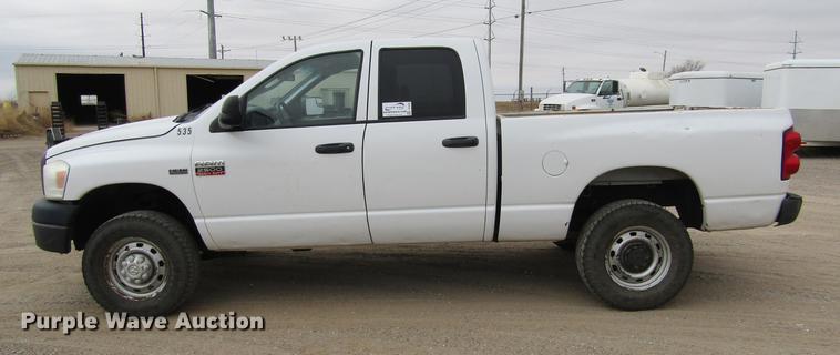 image for item DE6603 2008 Dodge Ram 2500HD Quad Cab pickup truck