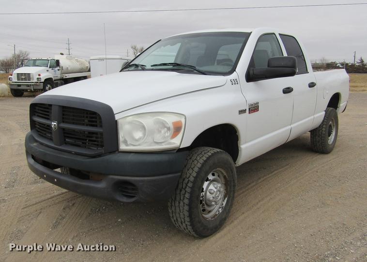 image for item DE6603 2008 Dodge Ram 2500HD Quad Cab pickup truck