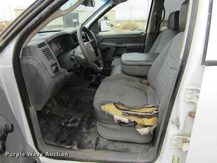 image for item DE6603 2008 Dodge Ram 2500HD Quad Cab pickup truck