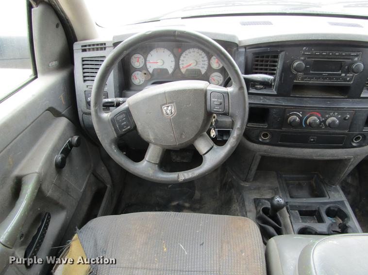 image for item DE6603 2008 Dodge Ram 2500HD Quad Cab pickup truck