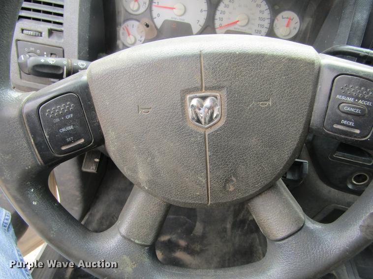 image for item DE6603 2008 Dodge Ram 2500HD Quad Cab pickup truck