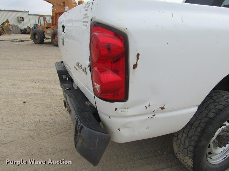 image for item DE6603 2008 Dodge Ram 2500HD Quad Cab pickup truck