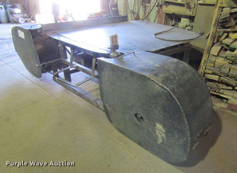 image for item DE6616 Pallet bandsaw