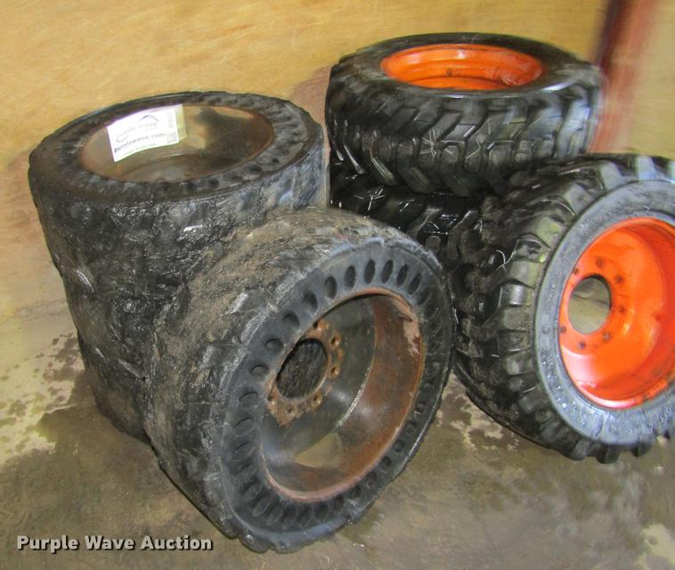 image for item DE6622 (9) tires