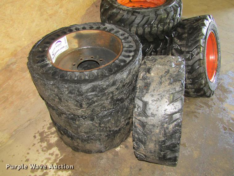 image for item DE6622 (9) tires