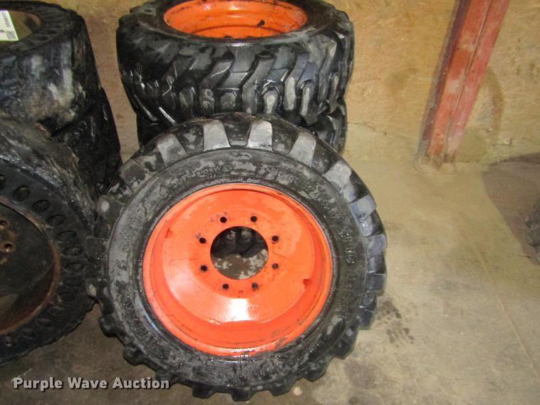 image for item DE6622 (9) tires