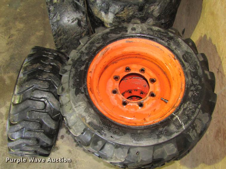 image for item DE6622 (9) tires