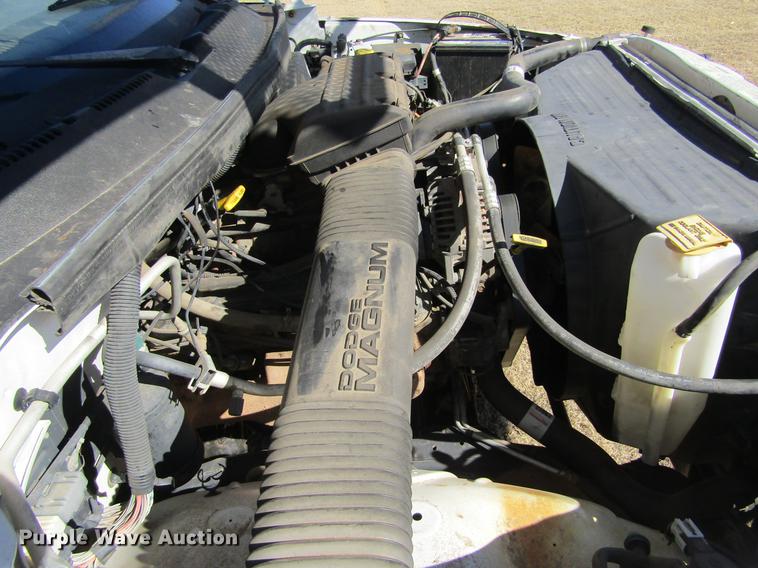 image for item DE6628 2000 Dodge Ram 2500 pickup truck