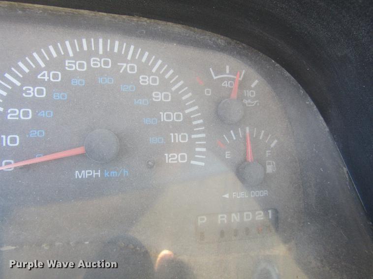 image for item DE6628 2000 Dodge Ram 2500 pickup truck