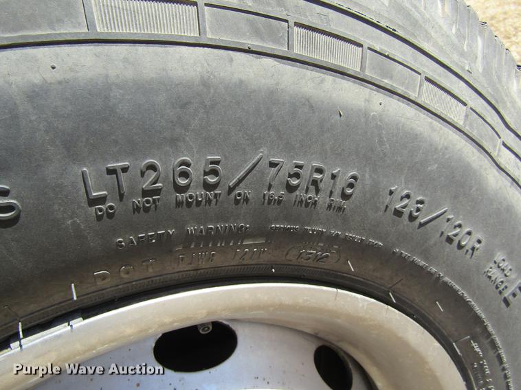 image for item DE6628 2000 Dodge Ram 2500 pickup truck