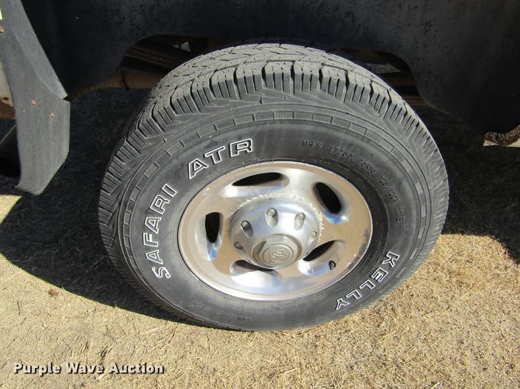 image for item DE6628 2000 Dodge Ram 2500 pickup truck