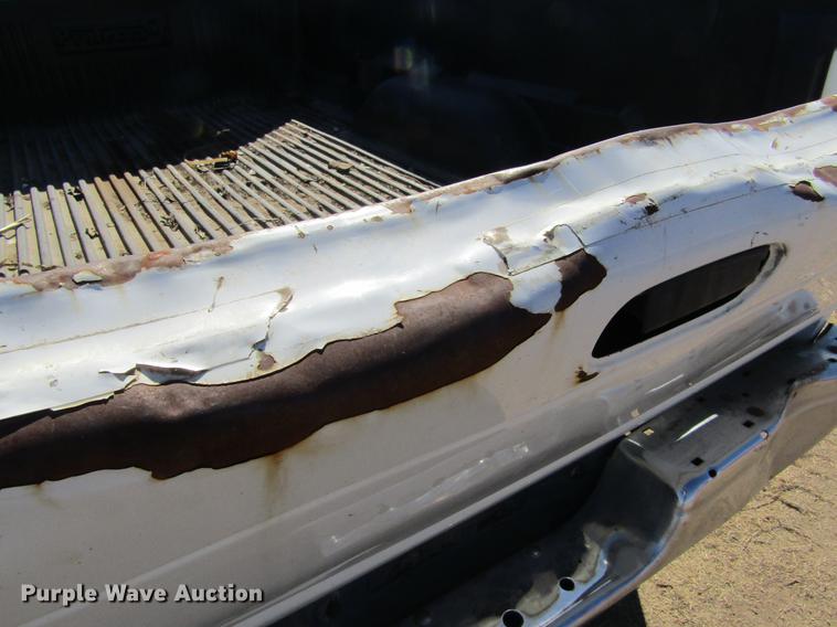 image for item DE6628 2000 Dodge Ram 2500 pickup truck