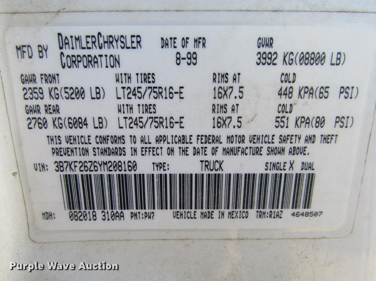 image for item DE6628 2000 Dodge Ram 2500 pickup truck