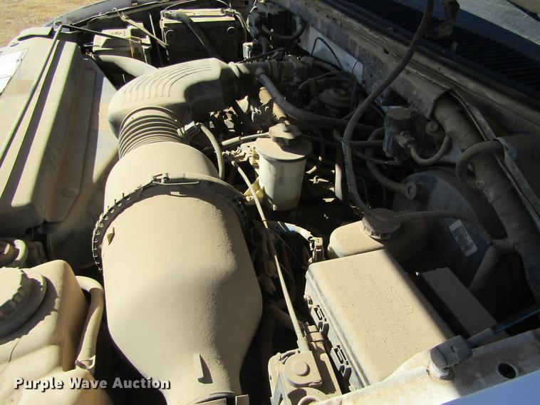 image for item DE6633 1998 Ford F150 XLT SuperCab pickup truck