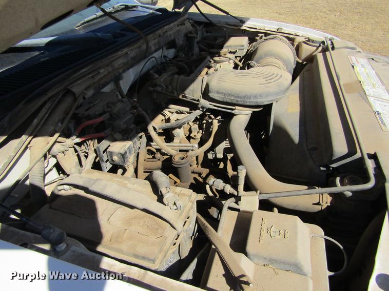 image for item DE6633 1998 Ford F150 XLT SuperCab pickup truck