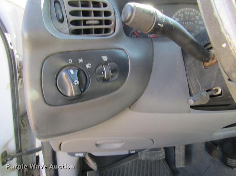 image for item DE6633 1998 Ford F150 XLT SuperCab pickup truck