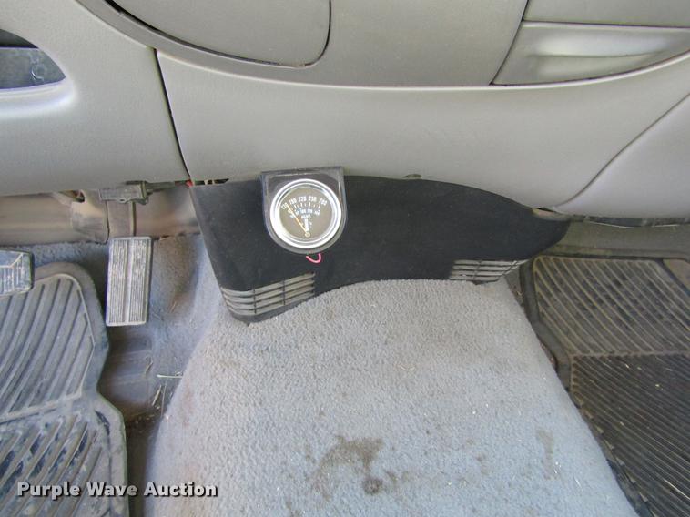 image for item DE6633 1998 Ford F150 XLT SuperCab pickup truck