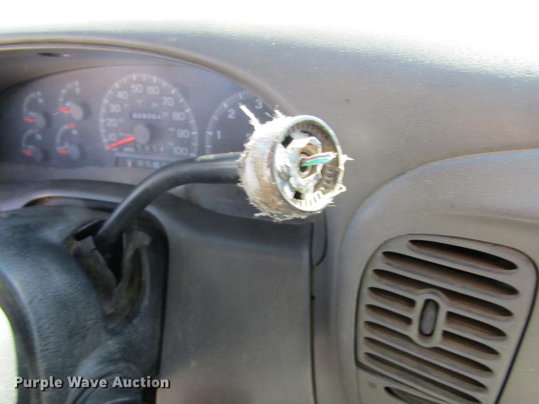 image for item DE6633 1998 Ford F150 XLT SuperCab pickup truck