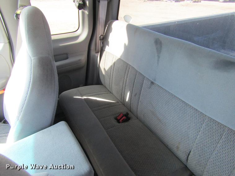 image for item DE6633 1998 Ford F150 XLT SuperCab pickup truck