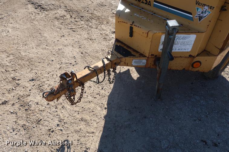 image for item DF3537 2003 Vermeer BC625A wood chipper