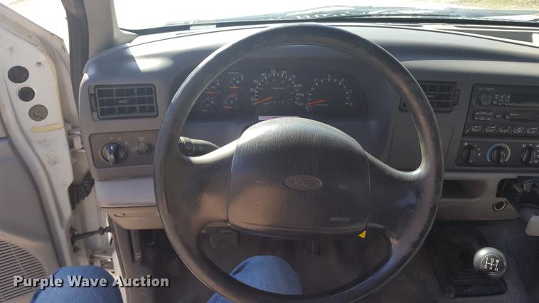 image for item DF3546 1999 Ford F450 Super Duty flatbed truck