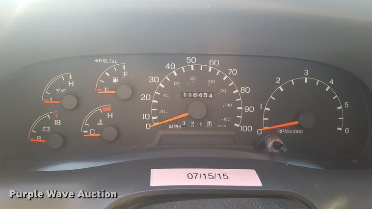 image for item DF3546 1999 Ford F450 Super Duty flatbed truck