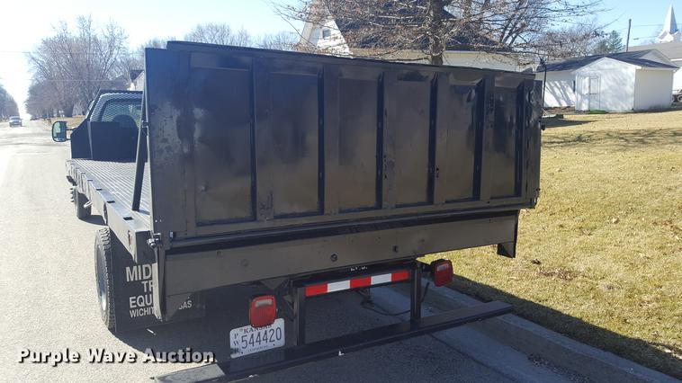 image for item DF3546 1999 Ford F450 Super Duty flatbed truck