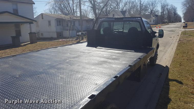 image for item DF3546 1999 Ford F450 Super Duty flatbed truck