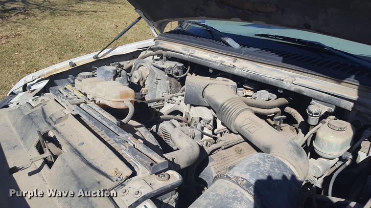 image for item DF3546 1999 Ford F450 Super Duty flatbed truck