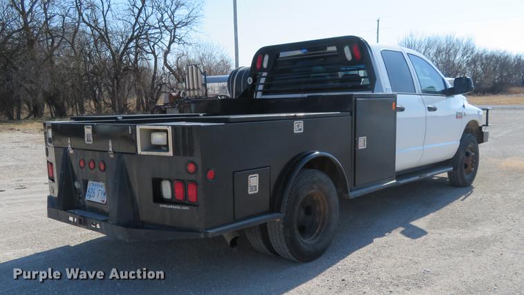 image for item DF9878 2008 Dodge Ram 3500 Quad Cab flatbed pickup truck