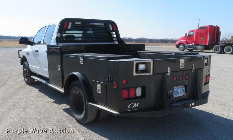 image for item DF9878 2008 Dodge Ram 3500 Quad Cab flatbed pickup truck