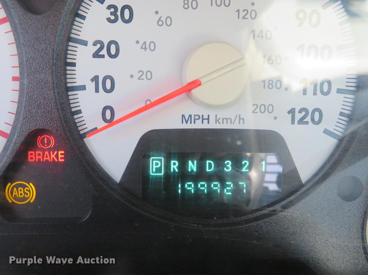 image for item DF9878 2008 Dodge Ram 3500 Quad Cab flatbed pickup truck