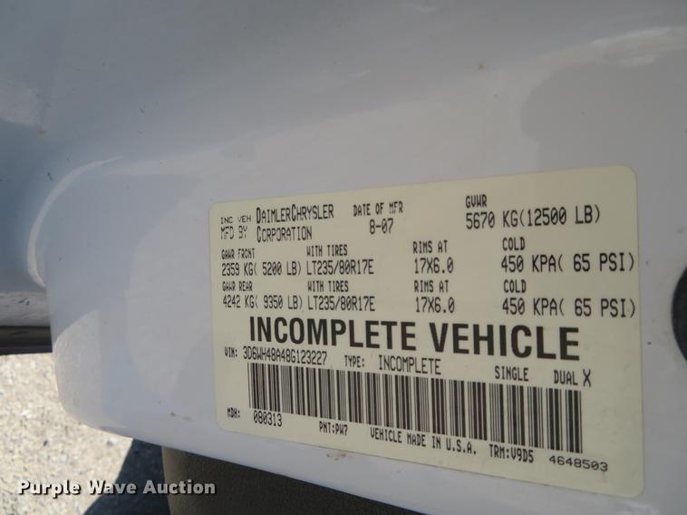 image for item DF9878 2008 Dodge Ram 3500 Quad Cab flatbed pickup truck