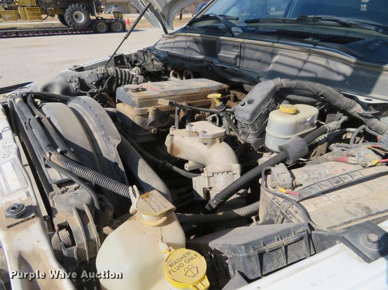 image for item DF9878 2008 Dodge Ram 3500 Quad Cab flatbed pickup truck