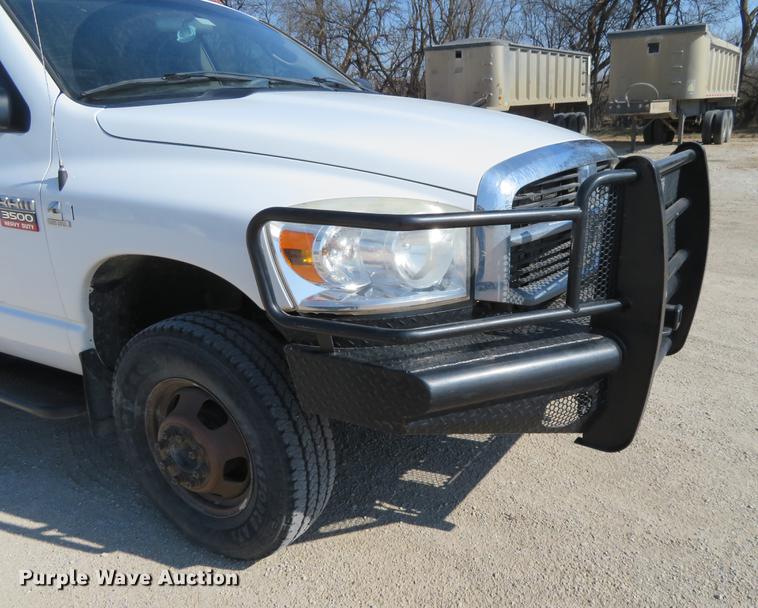 image for item DF9878 2008 Dodge Ram 3500 Quad Cab flatbed pickup truck