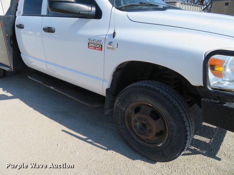 image for item DF9878 2008 Dodge Ram 3500 Quad Cab flatbed pickup truck