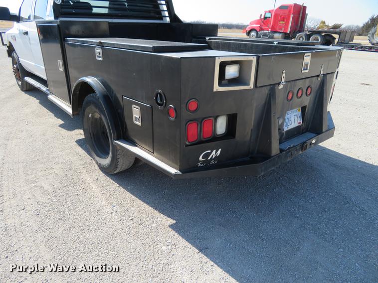 image for item DF9878 2008 Dodge Ram 3500 Quad Cab flatbed pickup truck