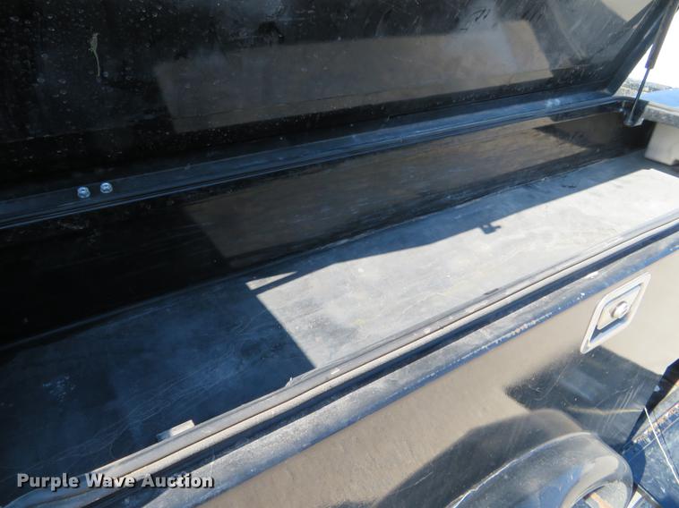 image for item DF9878 2008 Dodge Ram 3500 Quad Cab flatbed pickup truck