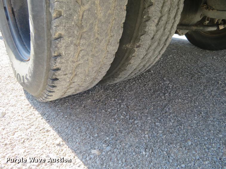 image for item DF9878 2008 Dodge Ram 3500 Quad Cab flatbed pickup truck