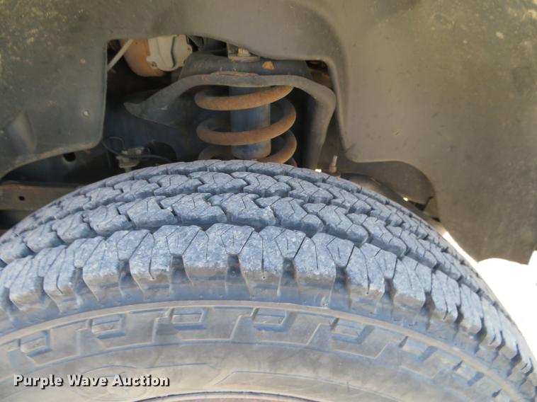 image for item DF9878 2008 Dodge Ram 3500 Quad Cab flatbed pickup truck