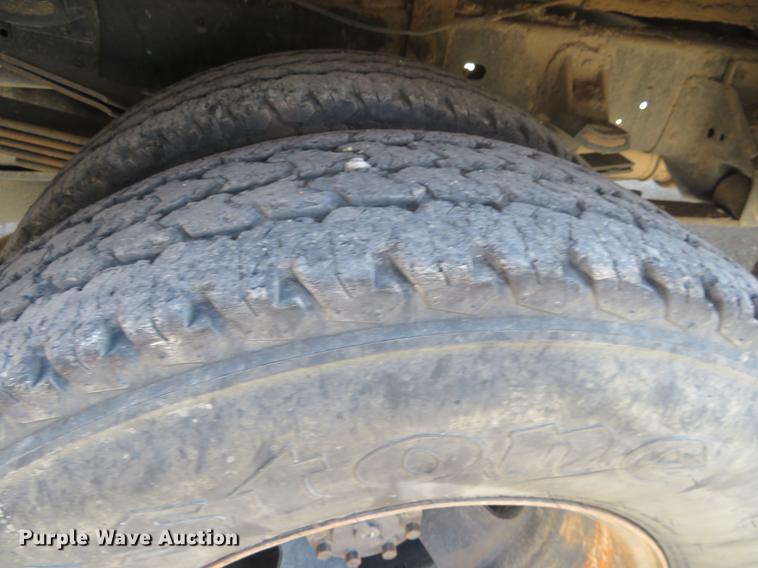 image for item DF9878 2008 Dodge Ram 3500 Quad Cab flatbed pickup truck